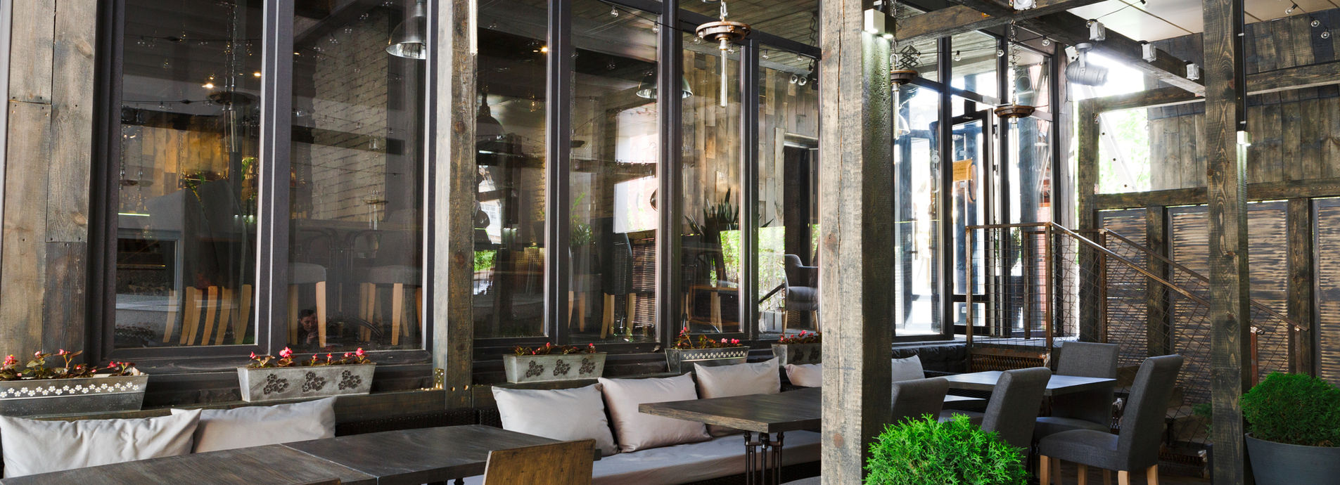 Restaurant space within a Russell Glen development